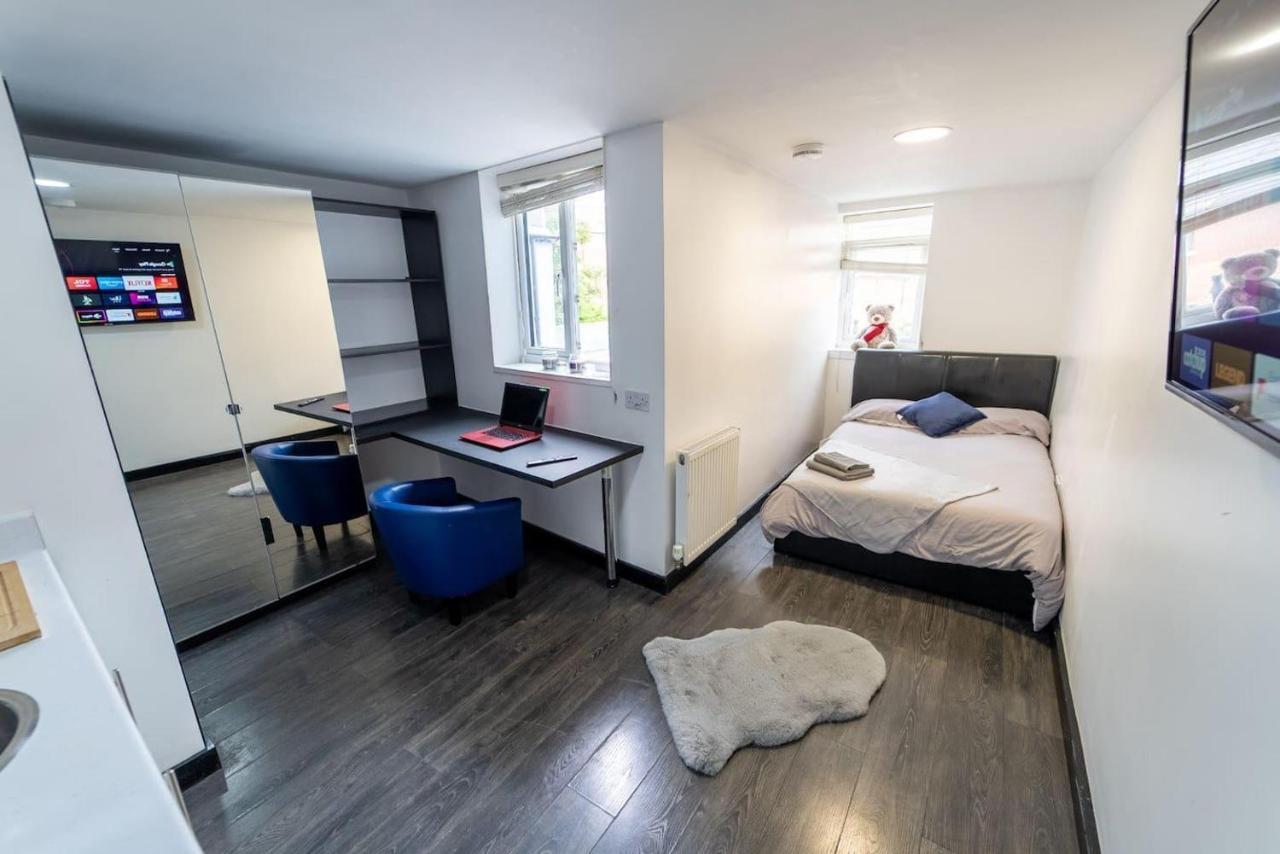 Studio Close To Selly Oak Train Station Μπέρμιγχαμ Εξωτερικό φωτογραφία